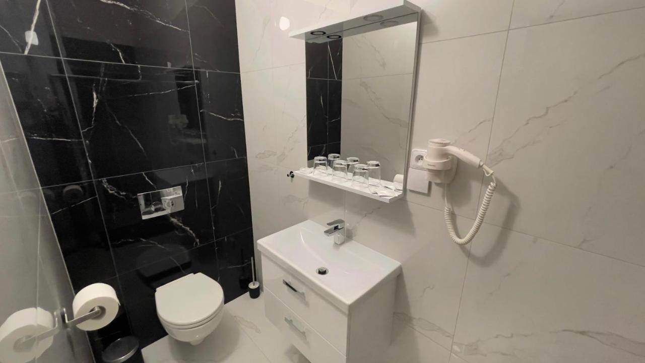 R&J apartmány Broumov Exterior foto